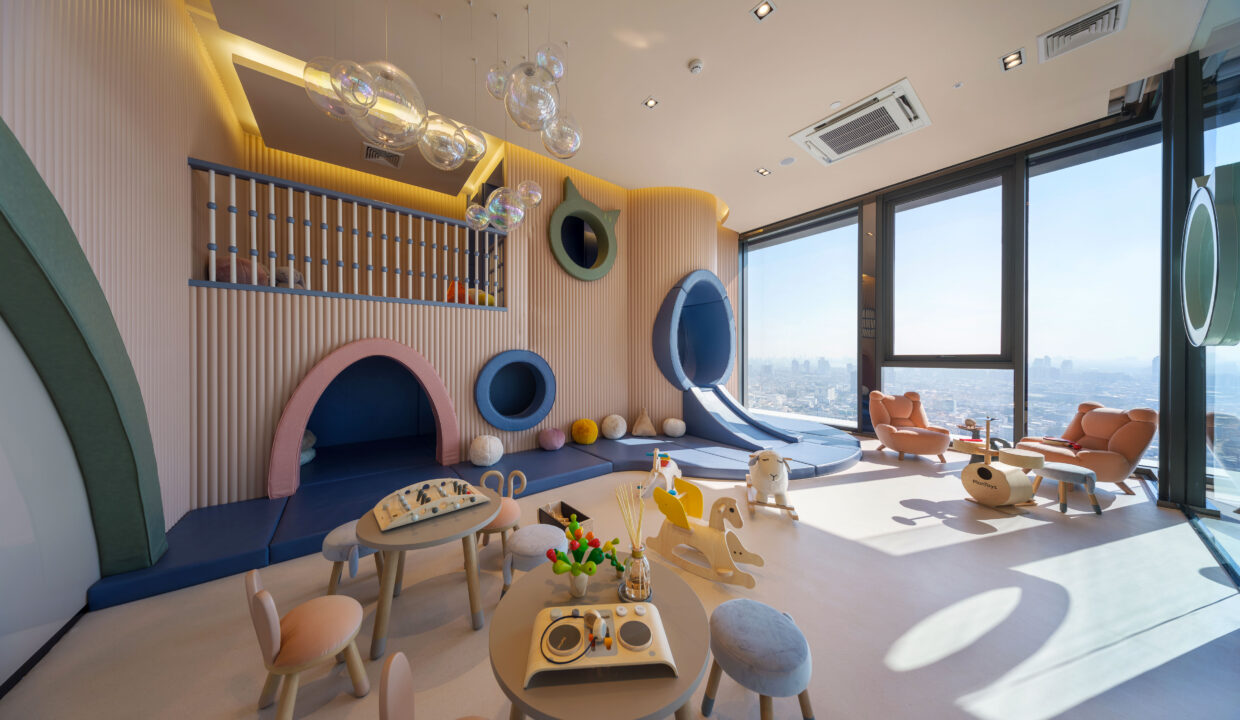 04_Play Space